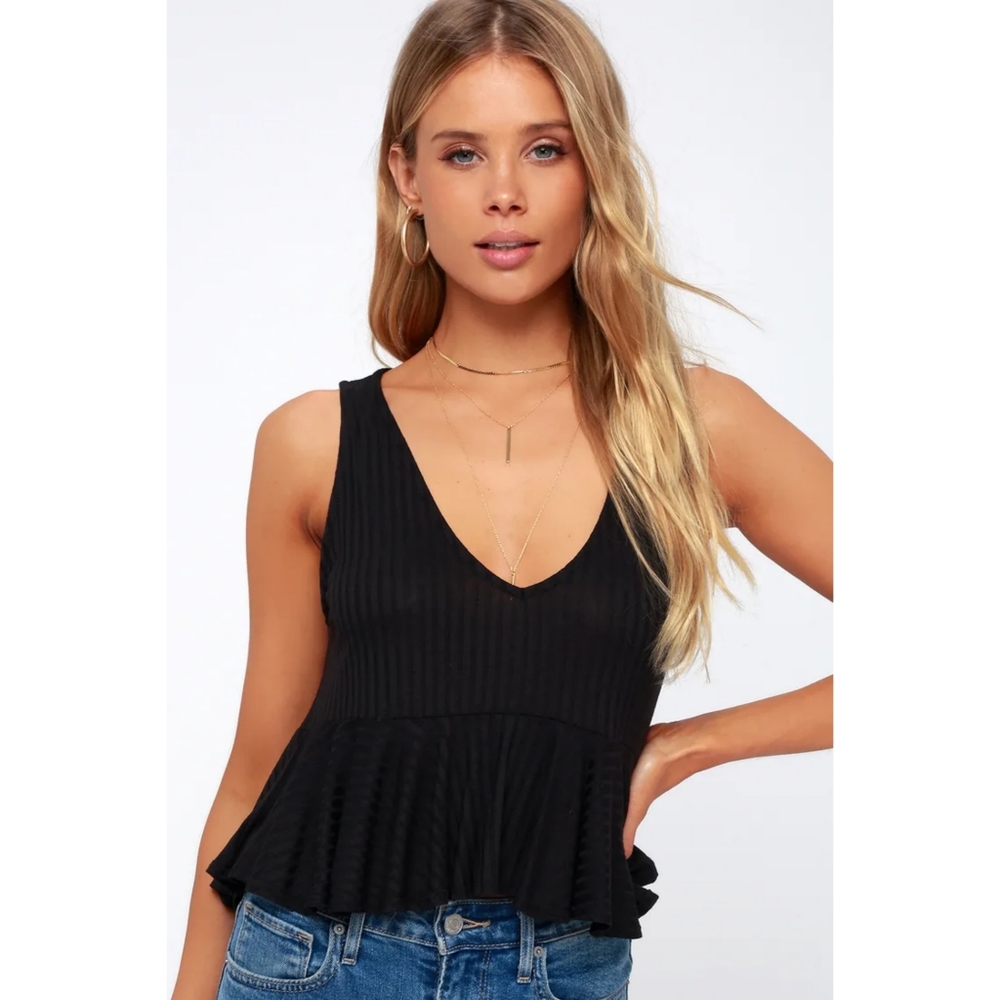 Lulu's Gwynne Black Ribbed V-Neck Ruffled Cropped Tank Top